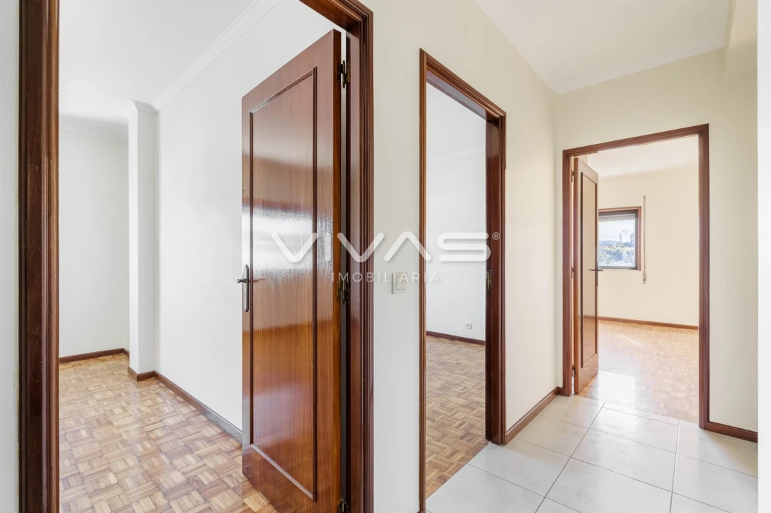 Apartamento T3 para Venda em Ferreiros e Gondizalves Foto 18