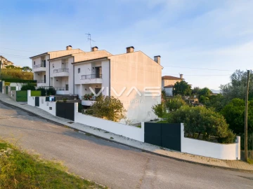 Moradia T3 para Venda em Vila Verde e Barbudo