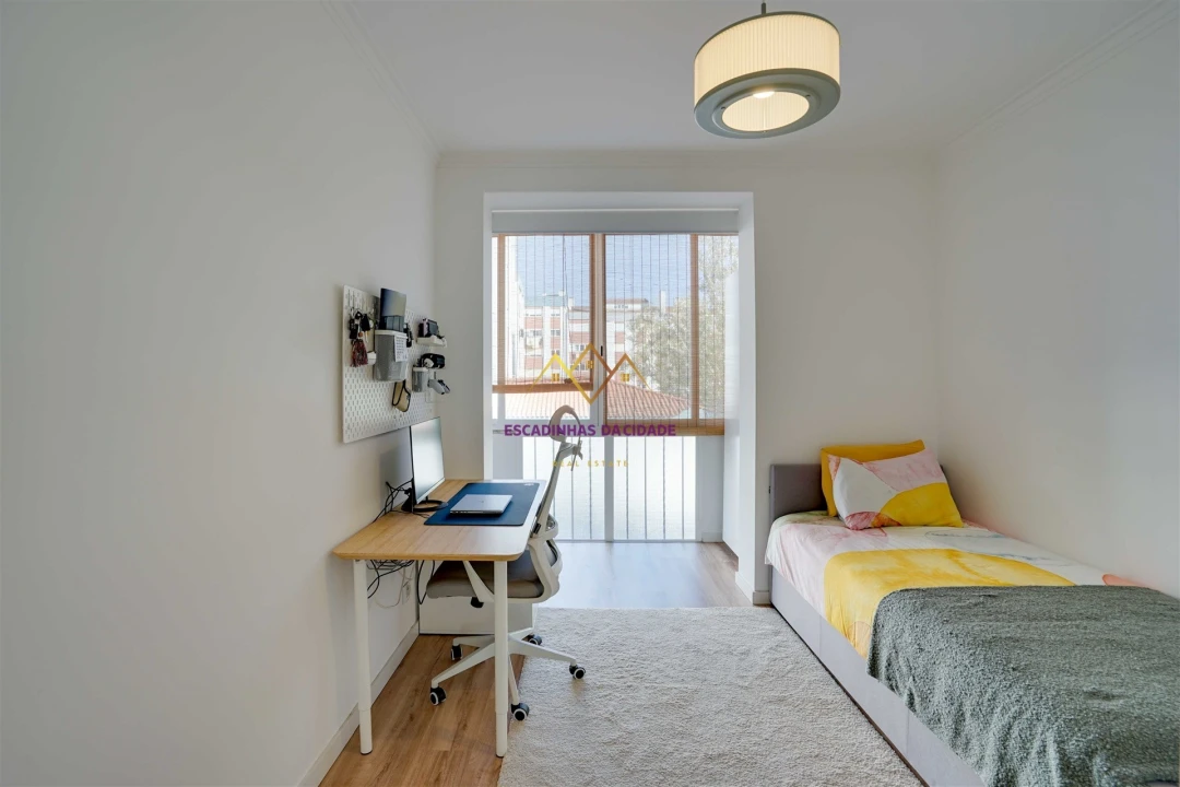 Apartamento T2 para Venda em Queluz e Belas Foto 25