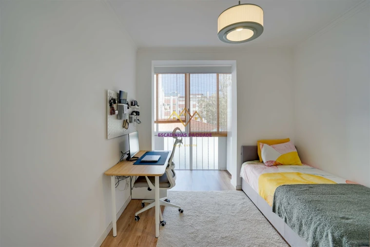 Apartamento T2 para Venda em Queluz e Belas Foto 25