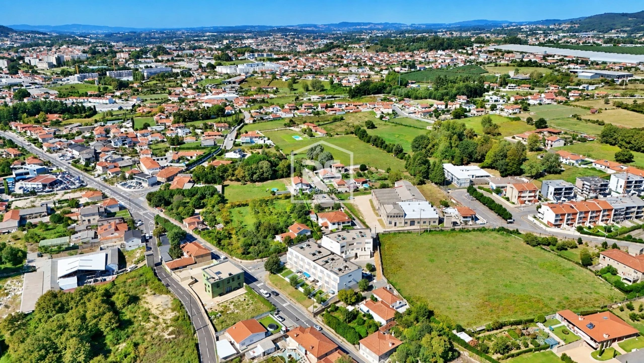 Moradia T3 para Venda em Lordelo Foto 42
