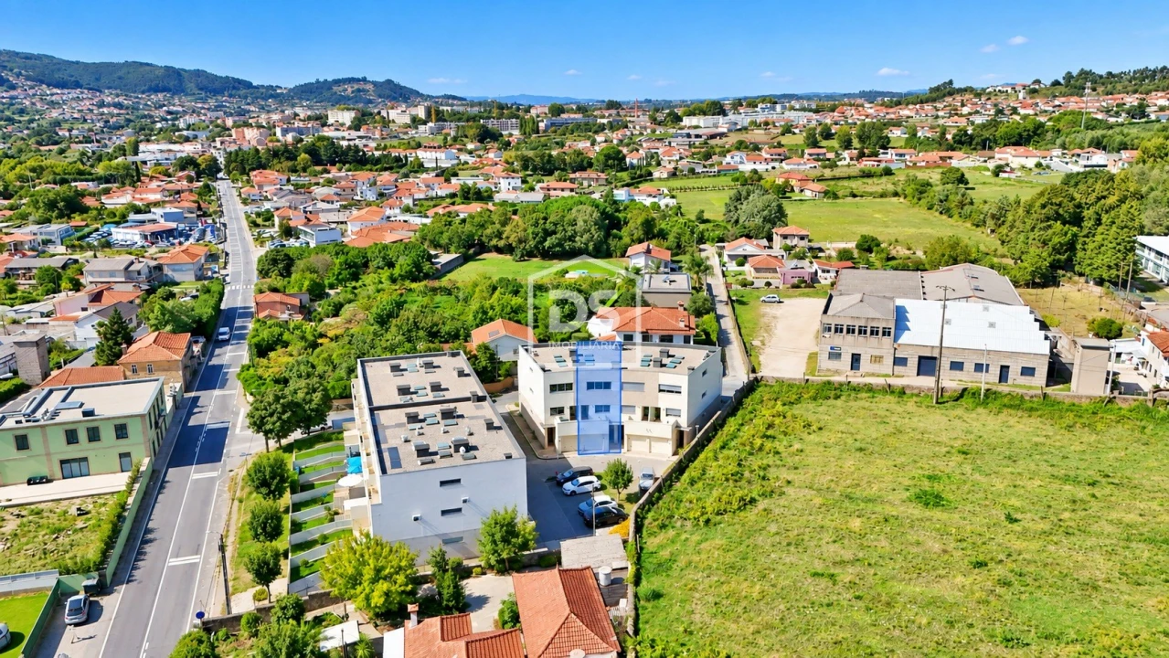 Moradia T3 para Venda em Lordelo Foto 40