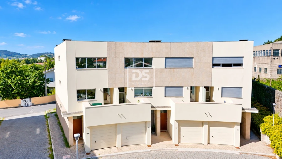 Moradia T3 para Venda em Lordelo