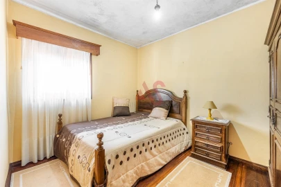 Moradia T5 para Venda em Margaride, Várzea, Lagares, Varziela, Moure