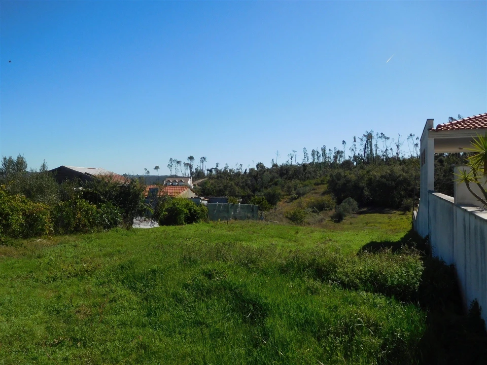 Terreno para Venda em Caranguejeira Foto 2