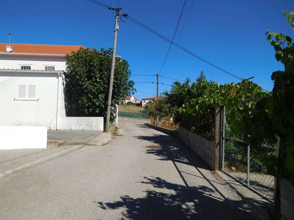Terreno para Venda em Caranguejeira Foto 6