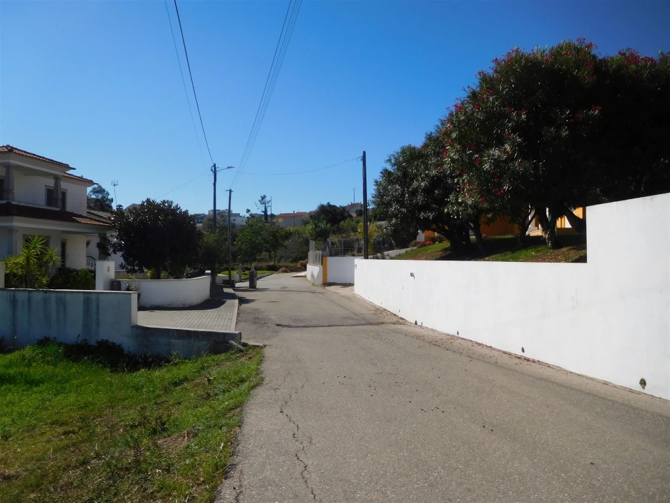 Terreno para Venda em Caranguejeira Foto 5