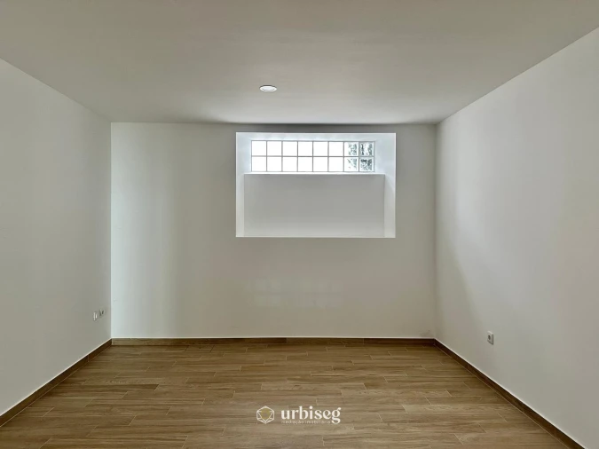 Apartamento T1 para Venda em Buarcos Foto 13