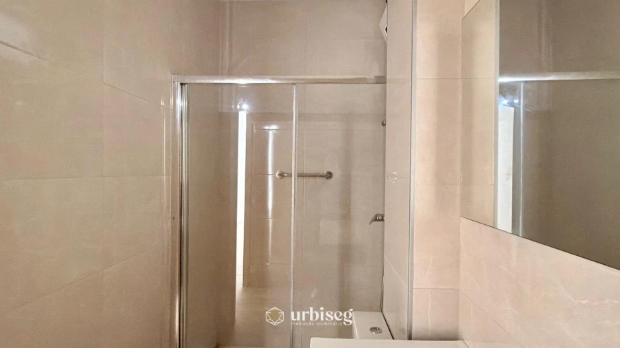 Apartamento T1 para Venda em Buarcos Foto 18