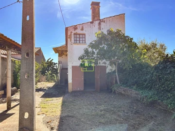 Quinta T3 para Venda em Vale de Prazeres e Mata da Rainha