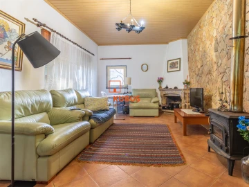 Moradia T5 para Venda em Abrã