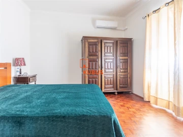 Moradia T5 para Venda em Abrã