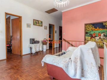 Moradia T5 para Venda em Abrã
