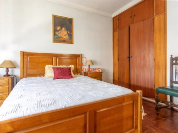 Moradia T5 para Venda em Abrã