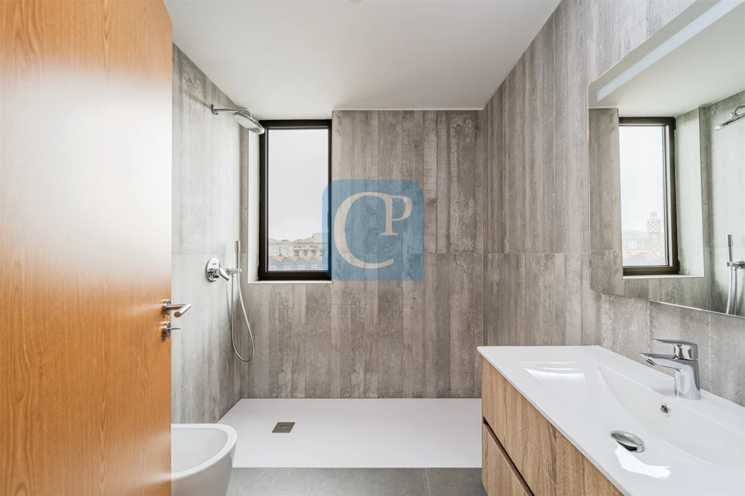 Apartamento T1 para Venda em Paranhos Foto 14