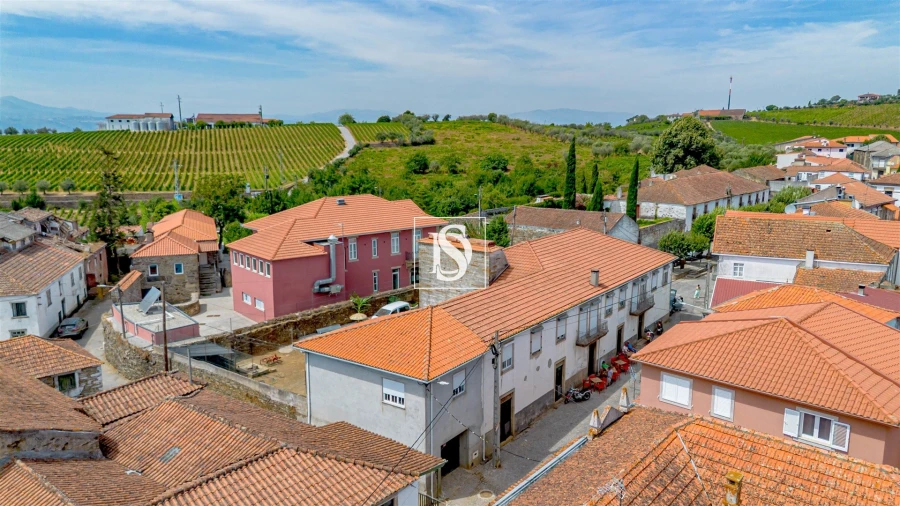 Moradia T4 para Venda em Poiares e Canelas Foto 4