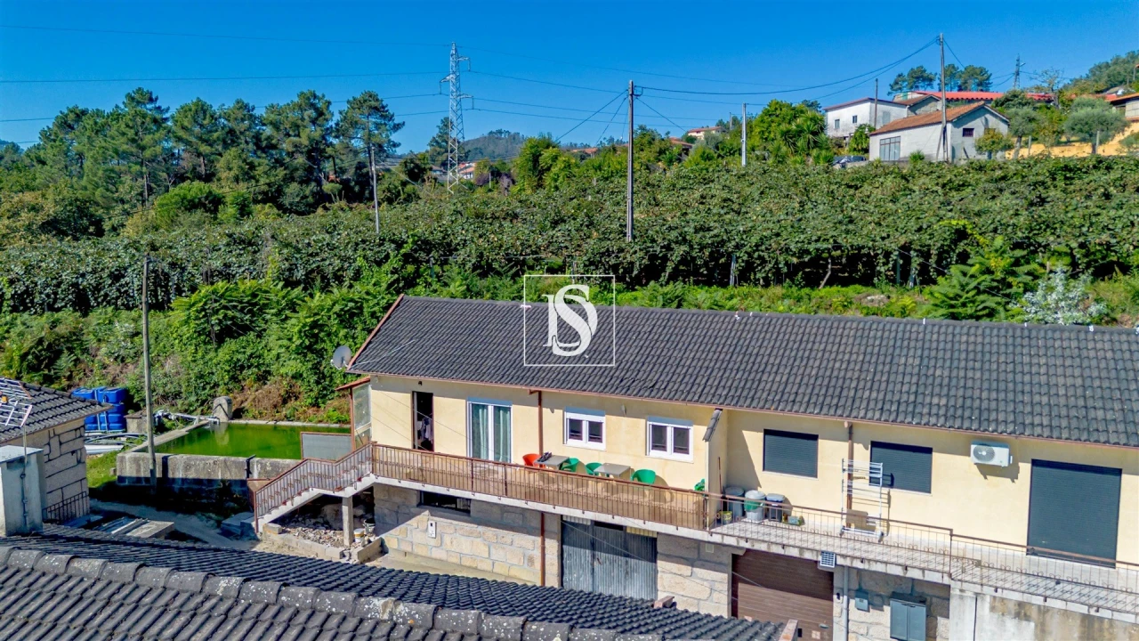 Moradia T2 para Venda em Fregim Foto 1
