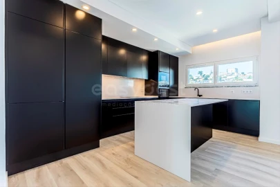 Apartamento T3 para Arrendamento em União das Freguesias de Setúbal