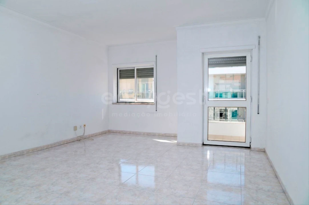 Apartamento T1 para Venda em Montijo e Afonsoeiro Foto 6