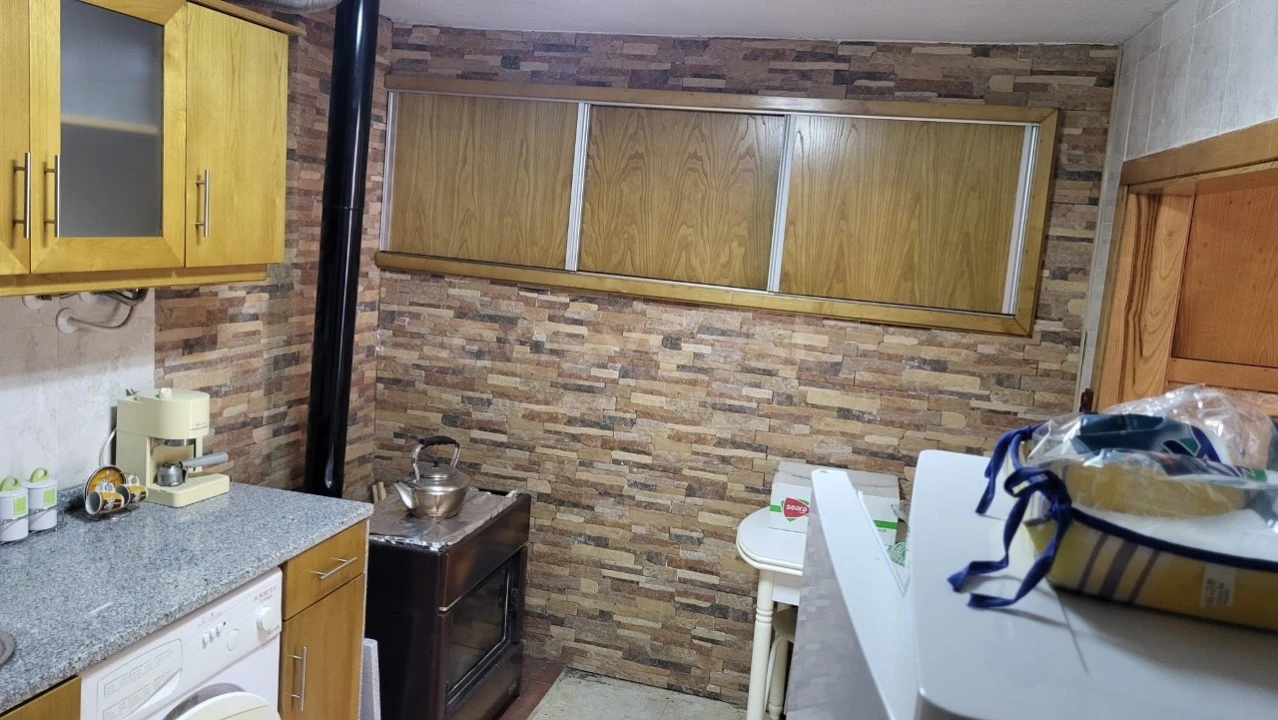 Moradia T2 para Venda em Lagoaça e Fornos Foto 8