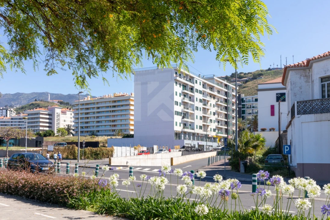 Apartamento T2 para Arrendamento em São Martinho Foto 1