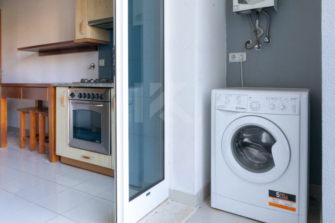 Apartamento T2 para Arrendamento em São Martinho Foto 15