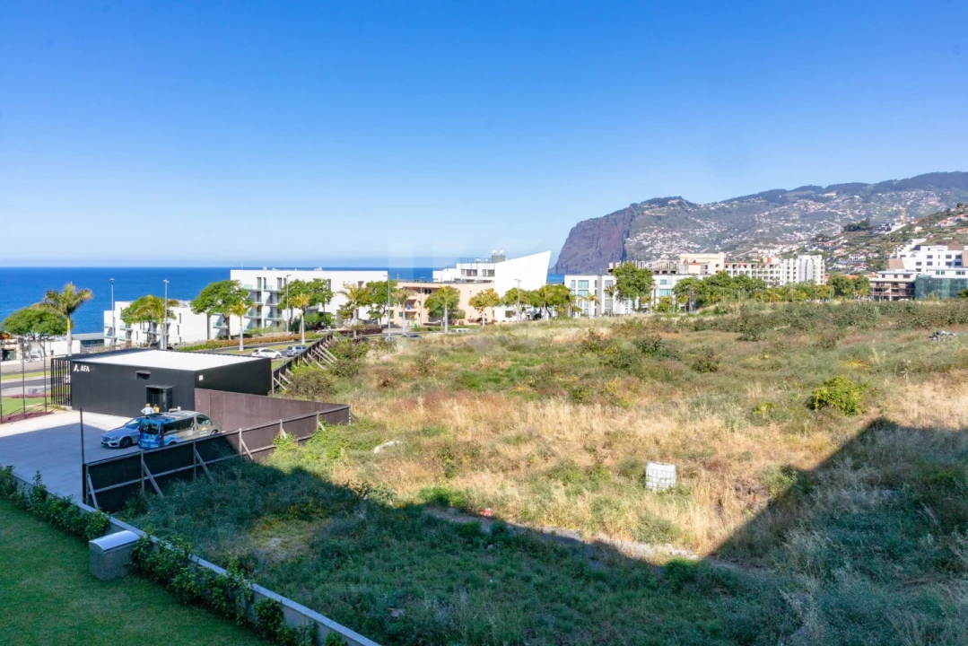Apartamento T2 para Arrendamento em São Martinho Foto 27