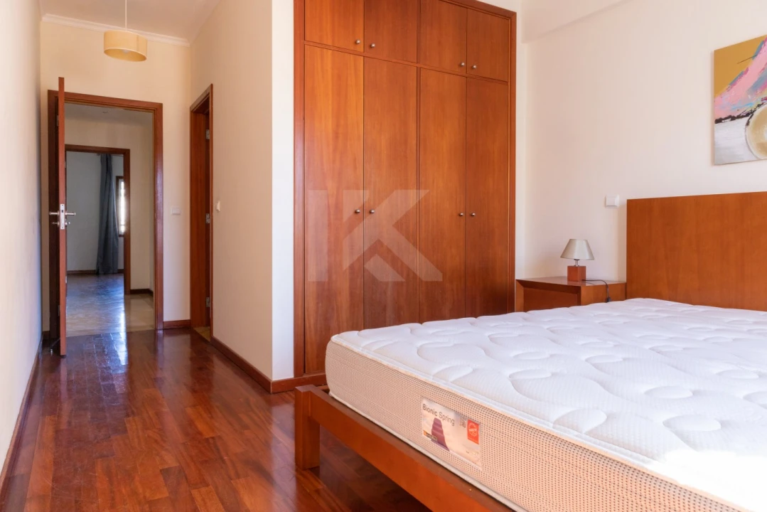 Apartamento T2 para Arrendamento em São Martinho Foto 20