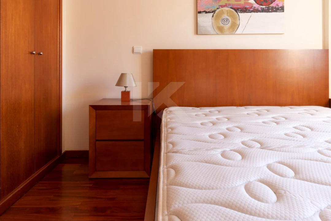 Apartamento T2 para Arrendamento em São Martinho Foto 19