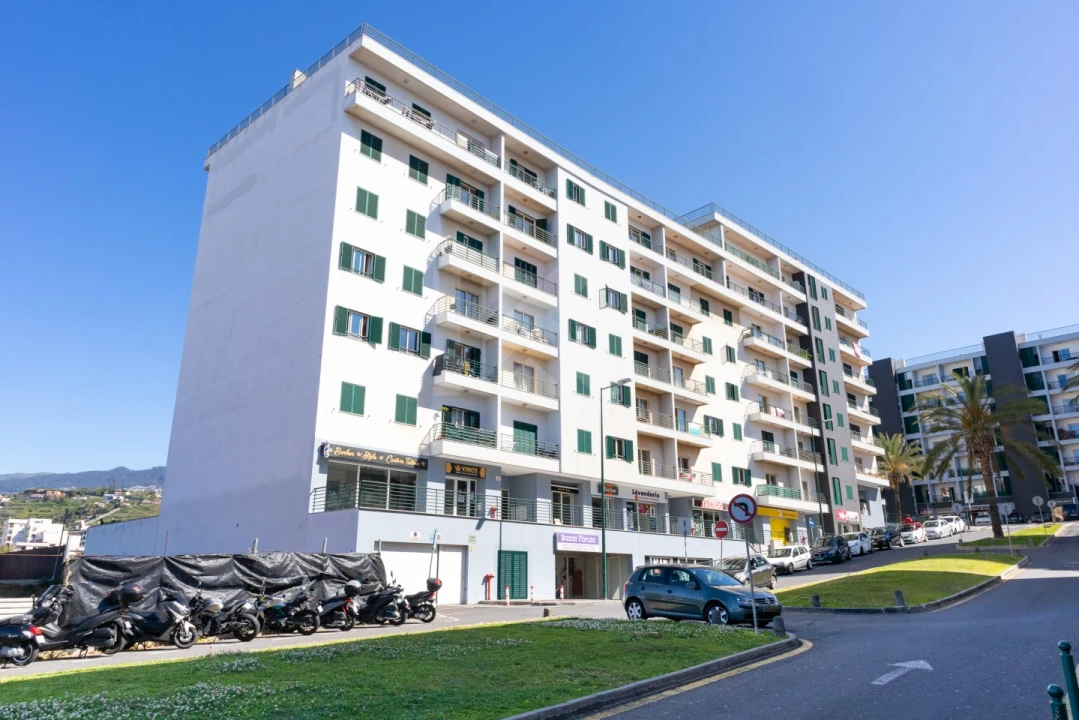 Apartamento T2 para Arrendamento em São Martinho Foto 33