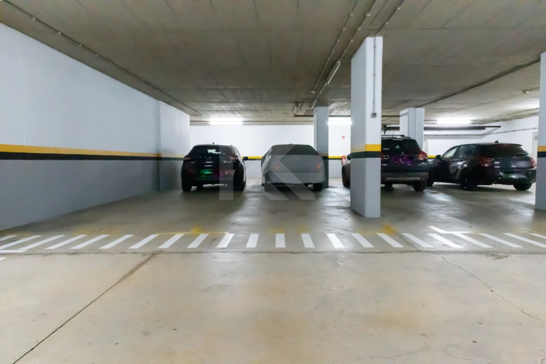 Apartamento T2 para Arrendamento em São Martinho Foto 43