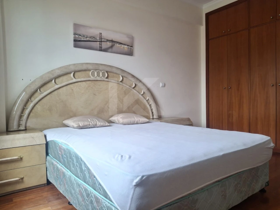 Apartamento T2 para Arrendamento em São Martinho Foto 21