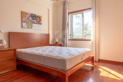 Apartamento T2 para Arrendamento em São Martinho