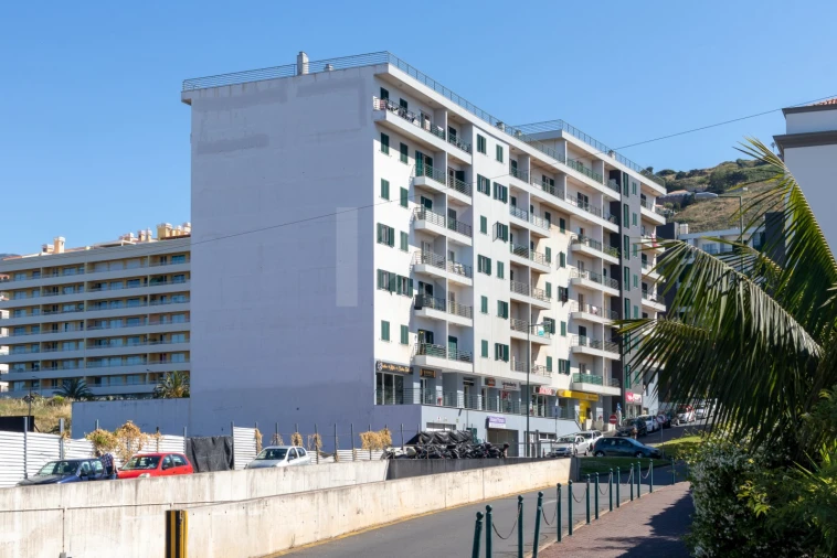 Apartamento T2 para Arrendamento em São Martinho Foto 36