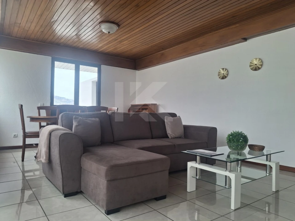 Apartamento T2 para Arrendamento em Funchal (Se) Foto 4