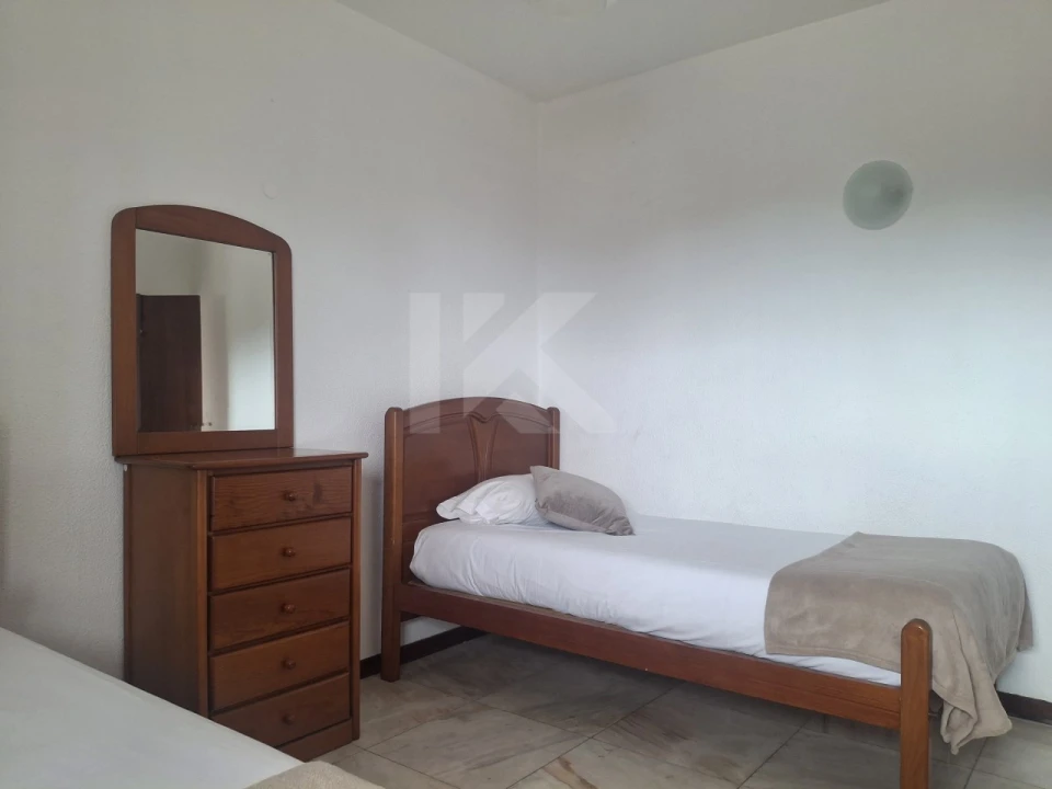 Apartamento T2 para Arrendamento em Funchal (Se) Foto 16