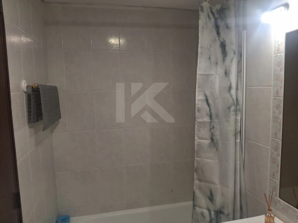 Apartamento T2 para Arrendamento em Funchal (Se) Foto 29