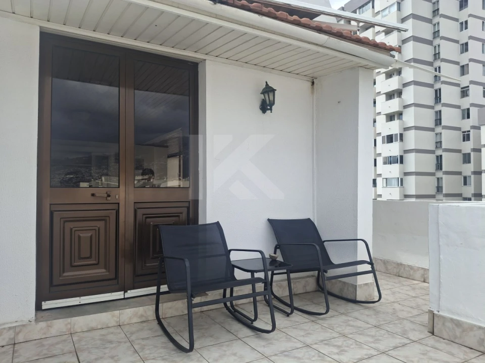 Apartamento T2 para Arrendamento em Funchal (Se) Foto 34