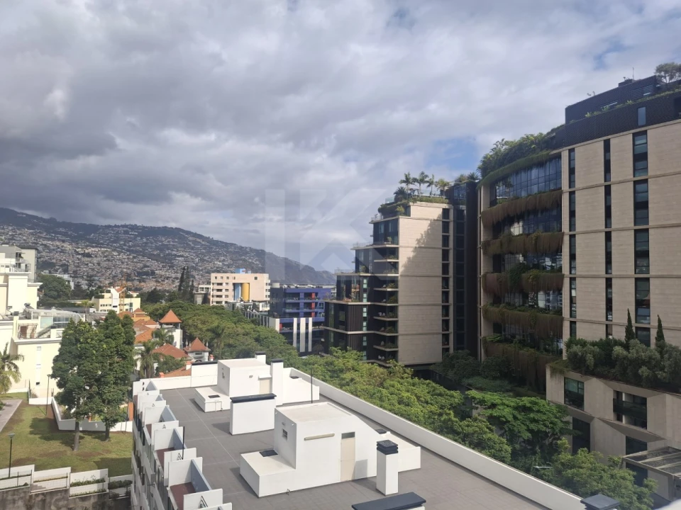 Apartamento T2 para Arrendamento em Funchal (Se) Foto 37