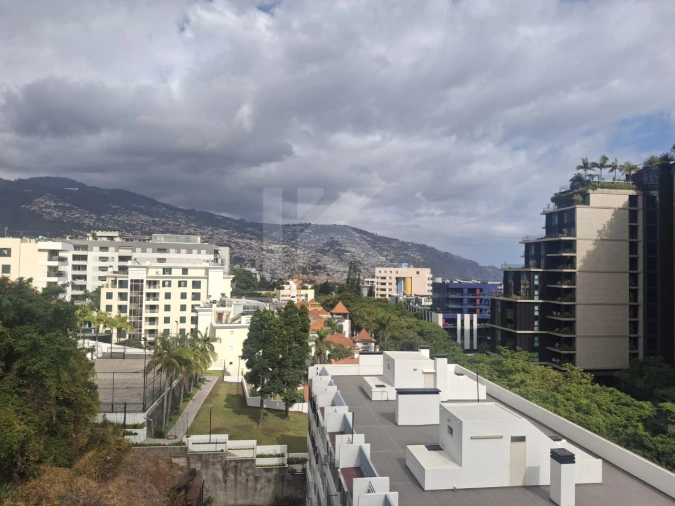 Apartamento T2 para Arrendamento em Funchal (Se) Foto 38
