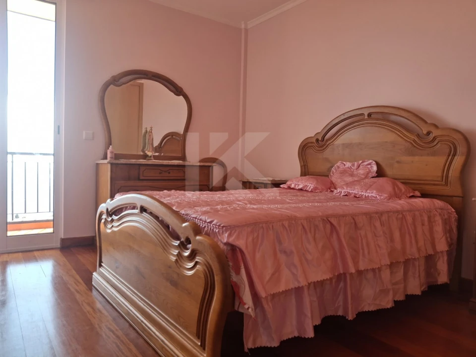 Apartamento T2 para Arrendamento em Canhas Foto 5