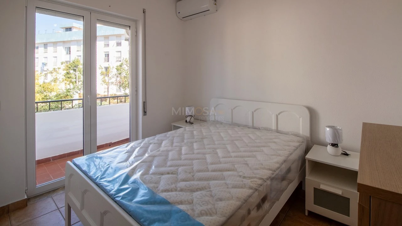 Apartamento T3 para Arrendamento em Lagos (São Sebastião e Santa Maria) Foto 14