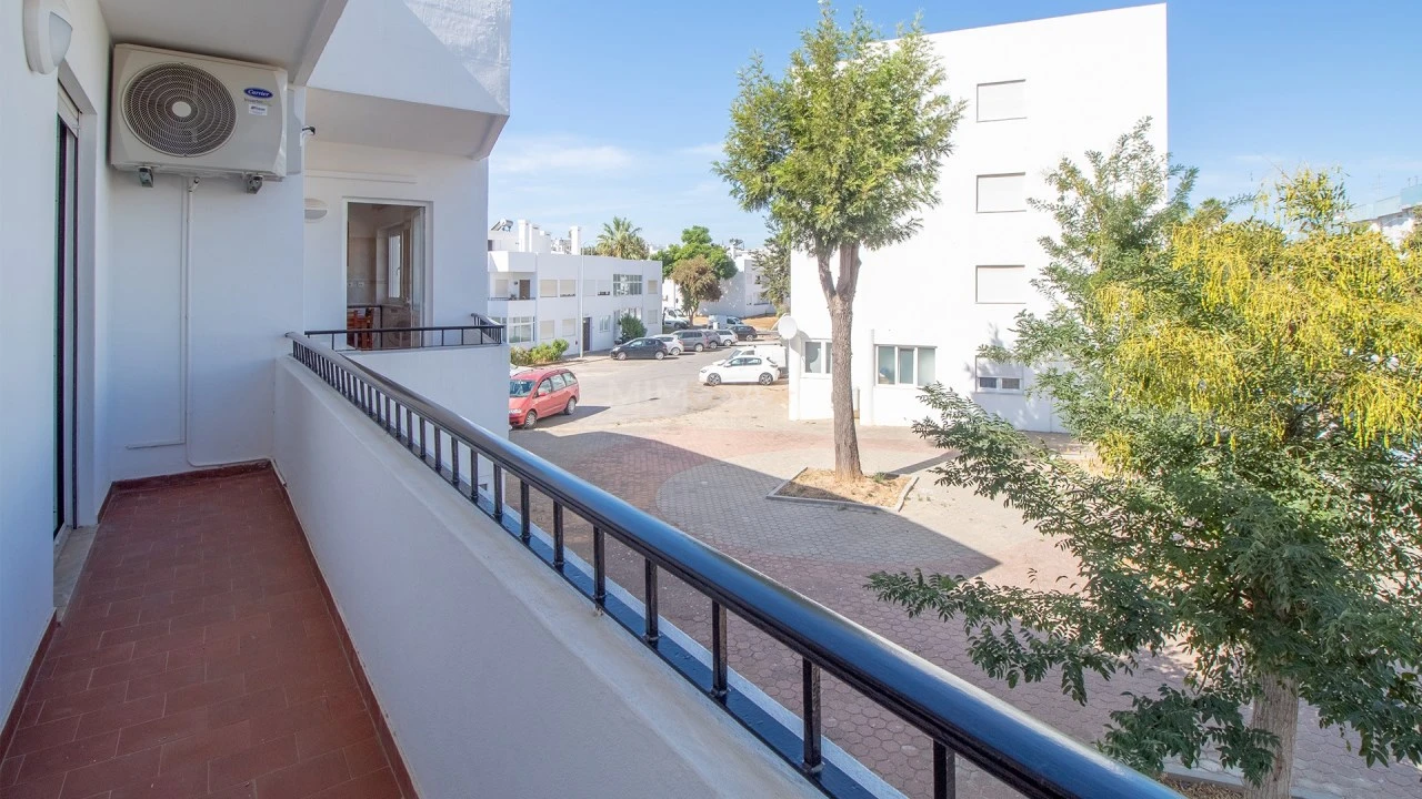 Apartamento T3 para Arrendamento em Lagos (São Sebastião e Santa Maria) Foto 15