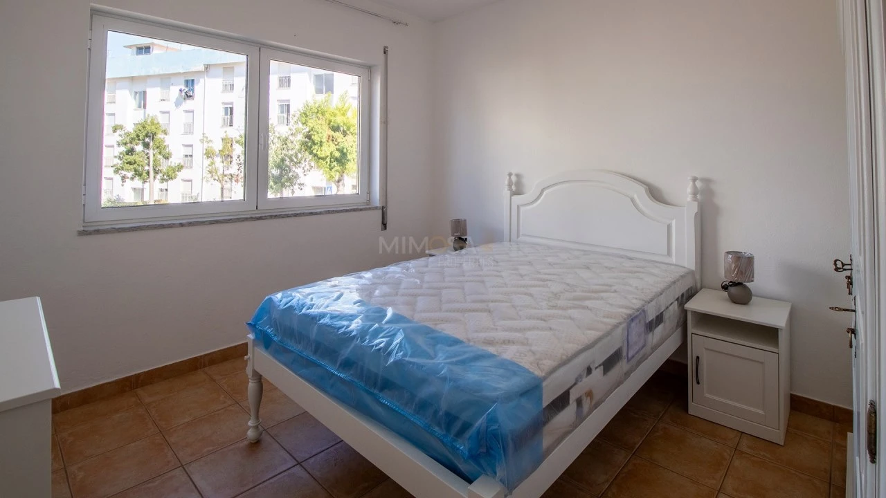 Apartamento T3 para Arrendamento em Lagos (São Sebastião e Santa Maria) Foto 17