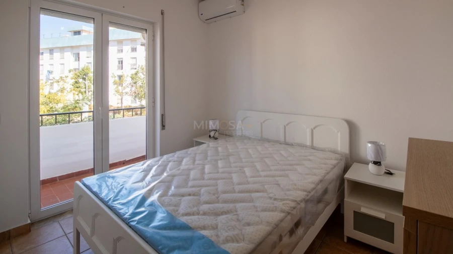 Apartamento T3 para Arrendamento em Lagos (São Sebastião e Santa Maria) Foto 14