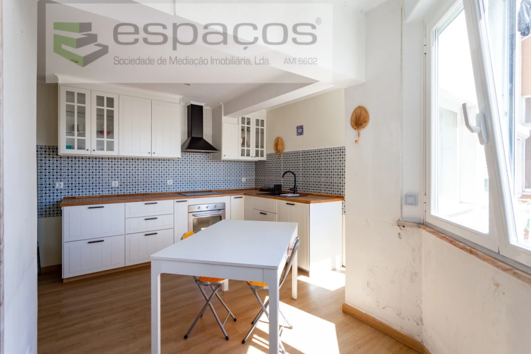 Apartamento T3 para Venda em Sacavém e Prior Velho Foto 10