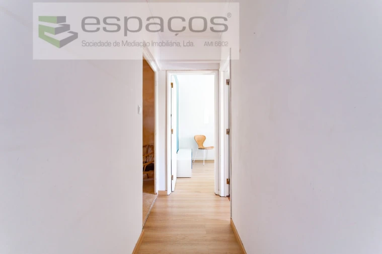 Apartamento T3 para Venda em Sacavém e Prior Velho Foto 22