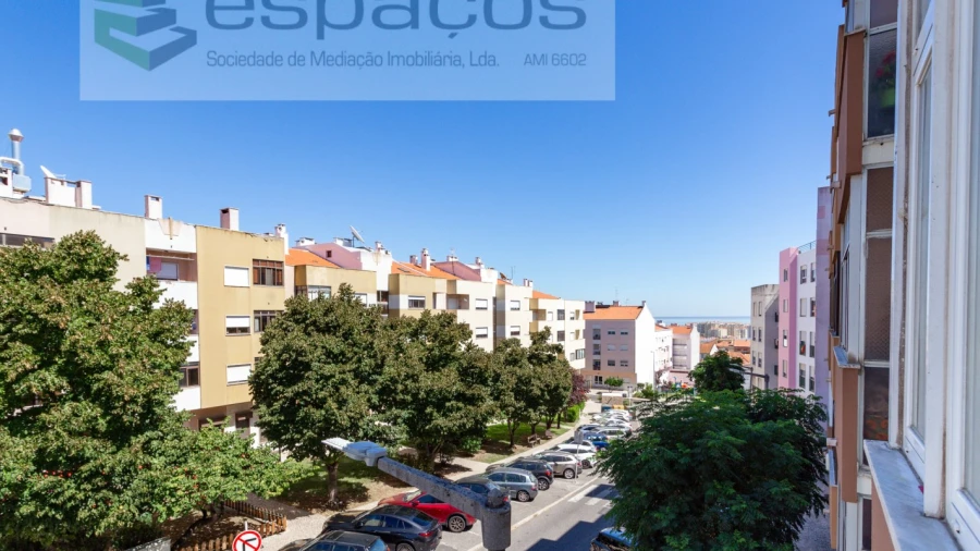 Apartamento T3 para Venda em Sacavém e Prior Velho