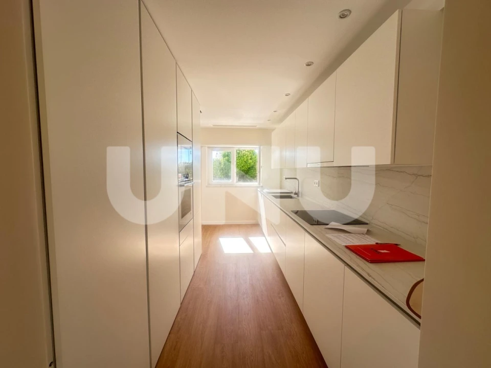 Apartamento T1 para Venda em Cascais e Estoril Foto 4