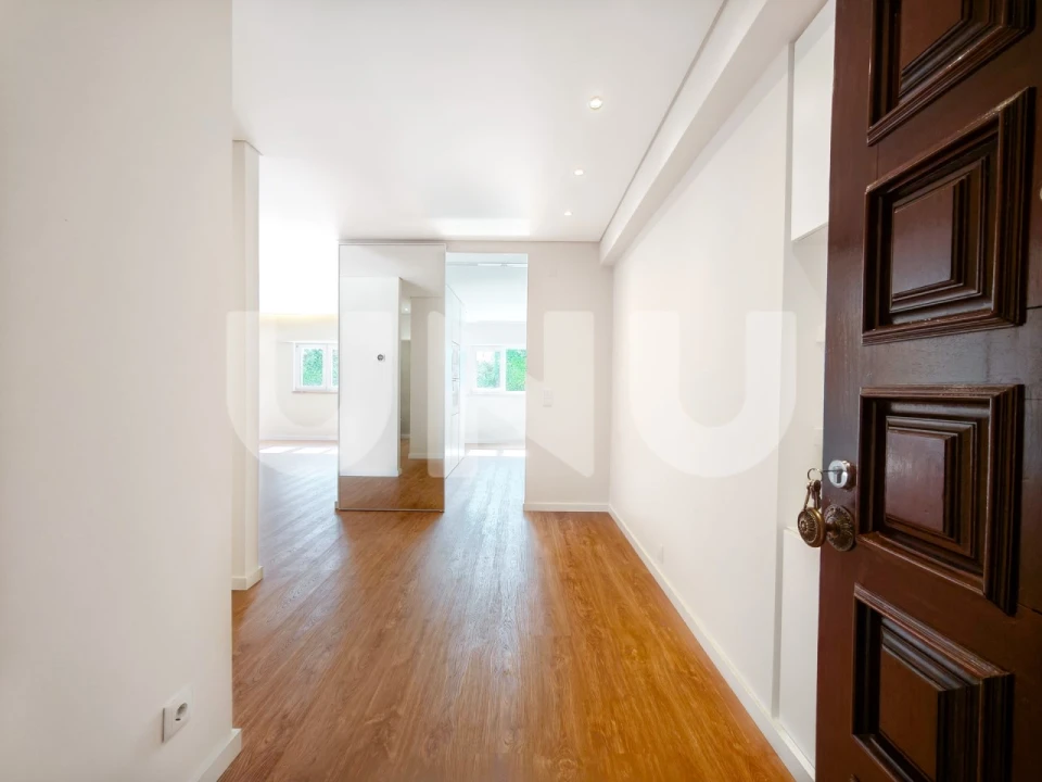 Apartamento T1 para Venda em Cascais e Estoril Foto 3